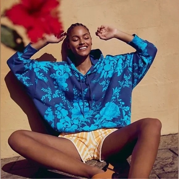 Free People Movement Sprint to the Finish Printed Hoodie and short SET - Picture 2 of 10